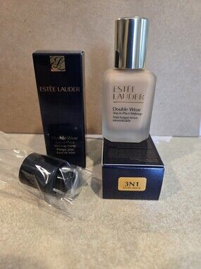 Estee Lauder Double Wear Foundation BNIB - Color 3N1 - FREE GIFT